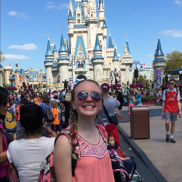 Meet your Posher, Bridget - Picture 2 of 2